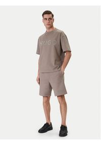 Hugo - HUGO Szorty sportowe Dinkoe 50535260 Beżowy Relaxed Fit. Kolor: beżowy. Materiał: bawełna. Styl: sportowy #3