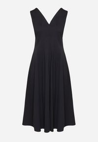 Born2be - Granatowa Sukienka o Rozkloszowanym Kroju z Dekoltem w Serek Alifia. Okazja: na spacer, na co dzień, na imprezę. Typ kołnierza: dekolt w serek. Kolor: niebieski. Długość rękawa: bez rękawów. Typ sukienki: rozkloszowane, proste. Styl: casual, klasyczny #3