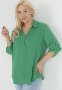 Born2be - Zielona Bluzka z Kołnierzykiem Paladia. Kolekcja: plus size. Kolor: zielony. Długość rękawa: długi rękaw. Długość: długie. Wzór: gładki. Styl: elegancki #5