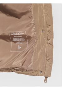 Calvin Klein Płaszcz zimowy Modern K20K204690 Beżowy Regular Fit. Kolor: beżowy. Materiał: syntetyk. Sezon: zima