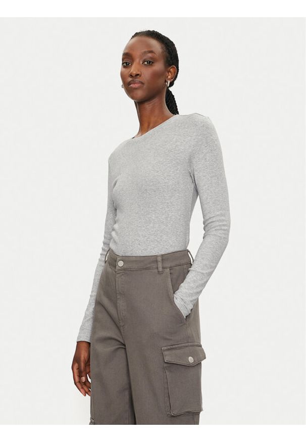 only - ONLY Bluzka Riley 15323159 Szary Slim Fit. Kolor: szary. Materiał: bawełna