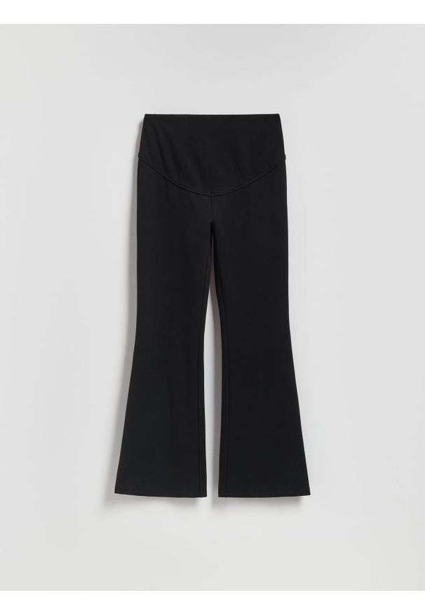Reserved - Spodnie z wiskozą - czarny. Kolor: czarny. Materiał: wiskoza