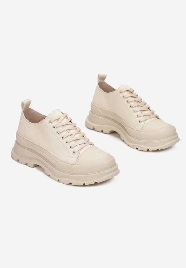 Born2be - Beżowe Trampki Theleia. Wysokość cholewki: przed kostkę. Kolor: beżowy. Materiał: nubuk, syntetyk. Szerokość cholewki: normalna. Wzór: aplikacja. Styl: elegancki, klasyczny