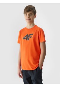 4f - T-shirt z bawełny organicznej z nadrukiem chłopięcy - czerwony. Okazja: na co dzień. Kolor: czerwony. Materiał: bawełna. Wzór: nadruk. Sezon: lato. Styl: sportowy, casual #1