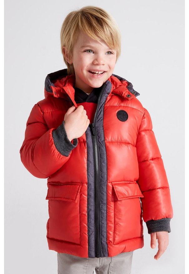 Mayoral kurtka dziecięca kolor czerwony. Okazja: na co dzień. Kolor: czerwony. Styl: casual