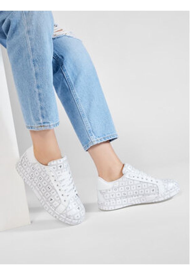 Togoshi Sneakersy TG-23-06-000321 Biały. Kolor: biały. Materiał: skóra