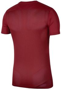 Koszulka do piłki nożnej dla dzieci Nike Dry Park VII JSY SS z krótkim rękawem. Kolor: czerwony, wielokolorowy, brązowy. Długość rękawa: krótki rękaw. Długość: krótkie