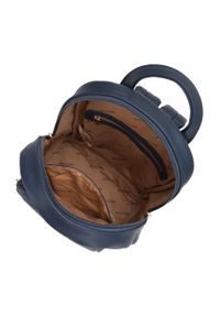 Wittchen - Damski plecak z obszytą kieszenią. Kolor: niebieski. Materiał: skóra ekologiczna. Wzór: haft, gładki. Styl: casual, elegancki #4