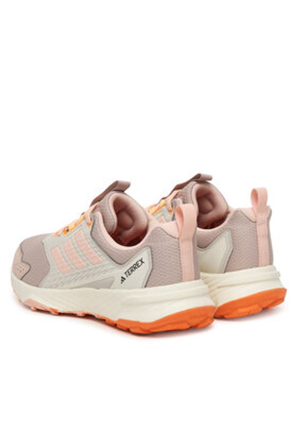 Adidas - adidas Trekkingi Terrex Tracefinder 2 JR9141 Różowy. Kolor: różowy. Materiał: materiał