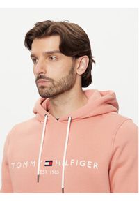 TOMMY HILFIGER - Tommy Hilfiger Bluza Logo MW0MW11599 Pomarańczowy Regular Fit. Kolor: pomarańczowy. Materiał: bawełna #4