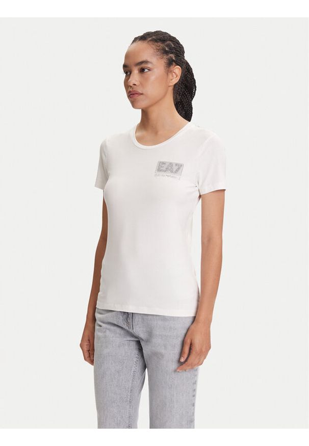EA7 Emporio Armani T-Shirt 7W000492 AF10373 U0005 Écru Regular Fit. Materiał: bawełna