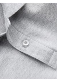 Ombre Clothing - Męska koszulka polo jednokolorowa BASIC z dzianiny pique - szara V20. Okazja: na co dzień. Typ kołnierza: polo. Kolor: szary. Materiał: dzianina. Wzór: haft, aplikacja, jednolity. Styl: sportowy, wizytowy, casual #9