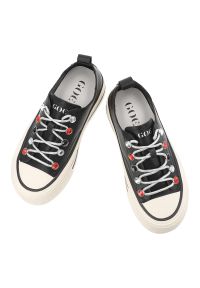 Sneakersy damskie GOE, cholewka ze skóry licowej z zaokrąglonym noskiem na solidnej podeszwie, czarne, TT2N4073. Kolor: czarny. Materiał: skóra. Szerokość cholewki: normalna #2