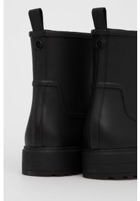 Calvin Klein Kalosze damskie kolor czarny. Nosek buta: okrągły. Kolor: czarny. Materiał: materiał, guma. Wzór: gładki #4
