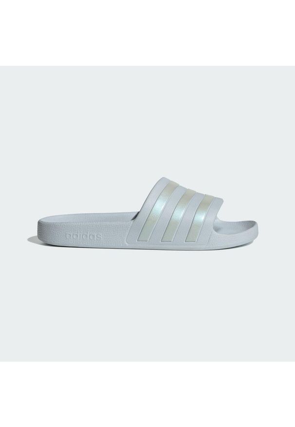Adidas - Klapki adilette Aqua. Kolor: szary, niebieski, wielokolorowy. Styl: sportowy