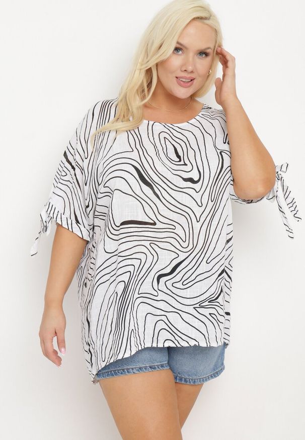 Born2be - Biała Bluzka z Ozdobnym Wiązaniem przy Rękawach Fialia. Okazja: na co dzień, na spotkanie biznesowe, do pracy. Kolekcja: plus size. Kolor: biały. Materiał: jeans. Styl: elegancki, biznesowy, casual