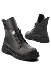 Czarne Botki Artiker Wygodne Obuwie Damskie. Kolor: czarny. Materiał: materiał. Szerokość cholewki: normalna. Styl: klasyczny, elegancki #4