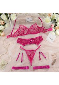 Intica - Komplet koronkowej bielizny z detalami łańcuszków na specjalne okazje Nesrin. Kolor: różowy. Materiał: koronka. Wzór: koronka #1
