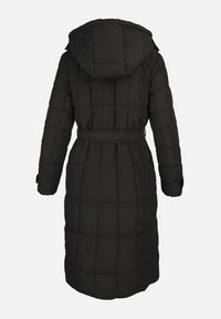 Born2be - Czarna Kurtka Pikowana z Paskiem Gutdat. Okazja: na co dzień. Kolor: czarny. Materiał: materiał. Długość rękawa: długi rękaw. Długość: długie. Sezon: zima. Styl: casual #8