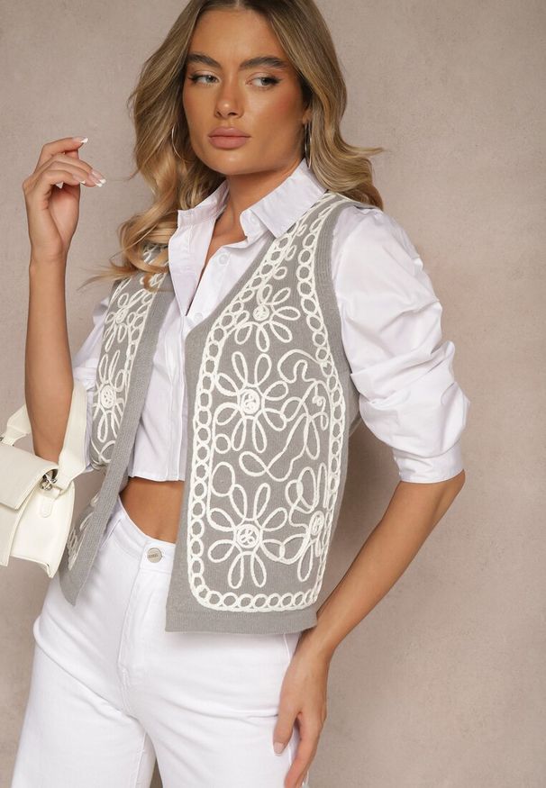 Renee - Szara Kamizelka Sweterkowa z Wiskozą i Wzorem Kwiatów Sanorina. Okazja: na co dzień. Kolor: szary. Materiał: wiskoza. Wzór: kwiaty. Styl: elegancki, casual