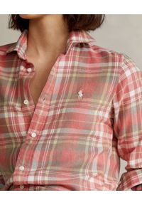 Ralph Lauren - RALPH LAUREN - Biało-czerwona koszula w kratę Classic fit. Typ kołnierza: polo. Kolor: czerwony. Materiał: bawełna. Długość rękawa: długi rękaw. Długość: długie. Wzór: haft #5