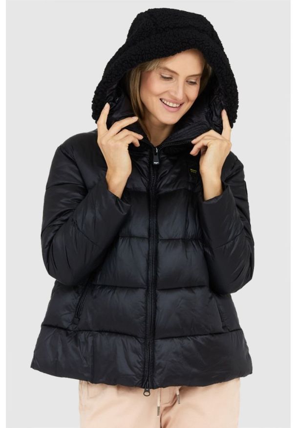 Blauer USA - BLAUER Czarna puchowa kurtka damska Joy, Rozmiar L. Kolor: czarny. Materiał: puch