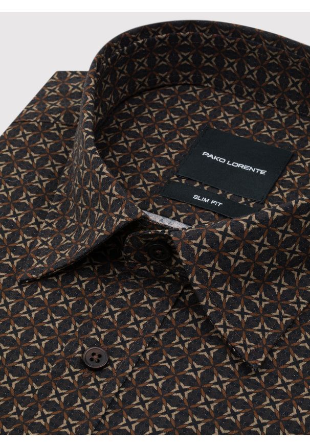 Pako Lorente - PAKO LORENTE – Brązowa koszula we wzór. Kolor: brązowy. Materiał: bawełna, elastan. Długość rękawa: długi rękaw. Długość: długie. Wzór: geometria