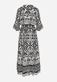 Born2be - Czarna Sukienka Bawełniana w Ornamentalny Wzór z Gumką w Talii Orrielle. Okazja: na co dzień. Typ kołnierza: dekolt w serek. Kolor: czarny. Materiał: bawełna. Typ sukienki: sportowe. Styl: casual, sportowy #5