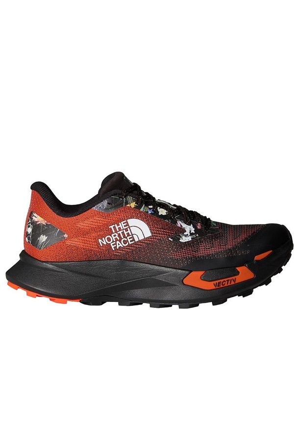 Buty męskie The North Face Vectiv Enduris IV Race 0A8DA4GHW1 - pomarańczowo-czarne. Kolor: czarny, pomarańczowy, wielokolorowy. Materiał: guma. Szerokość cholewki: normalna. Wzór: nadruk. Sport: fitness