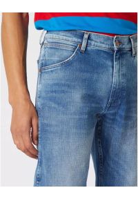 Wrangler - WRANGLER GREENSBORO MĘSKIE SPODNIE JEANSOWE JEANSY RED FLAME W15QQ250B #4