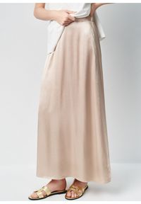 Ochnik - Długa prosta spódnica w kolorze camel. Kolor: brązowy. Materiał: wiskoza. Długość: długie #1
