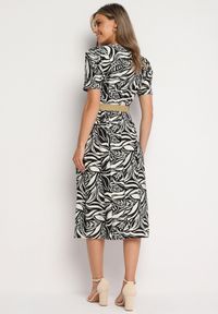 Born2be - Czarno-Biała Sukienka o Koszulowym Kroju z Plecionym Paskiem w Talii Zaratia. Okazja: na co dzień. Kolor: czarny. Materiał: wiskoza, tkanina. Sezon: lato. Typ sukienki: koszulowe. Styl: casual, elegancki #2