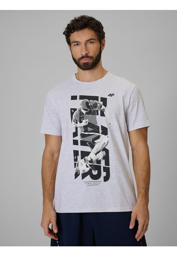 4f - 4F T-shirt regular z nadrukiem męski - szary XXL. Okazja: na co dzień. Kolor: szary. Materiał: jersey, bawełna, materiał. Długość rękawa: krótki rękaw. Długość: krótkie. Wzór: nadruk. Styl: casual, klasyczny, sportowy