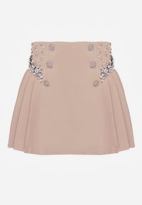 Renee - Beżowe Szorty Spódnica Ozdobione Guzikami Perłami i Cyrkoniami Zapinane na Ukryty Suwak Pelilla. Kolor: beżowy. Wzór: aplikacja #2