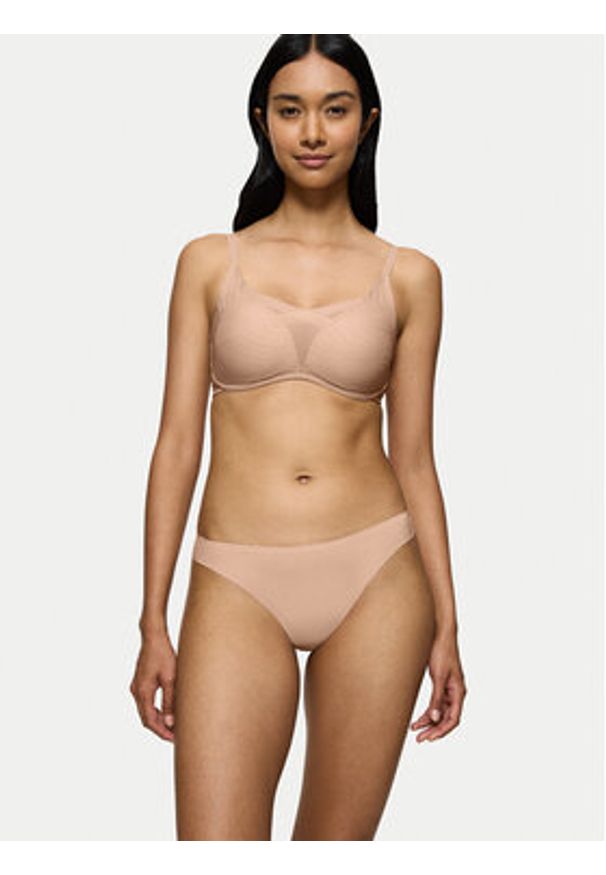 Triumph Stringi Smart Invisible 10222291 Beżowy. Kolor: beżowy. Materiał: syntetyk