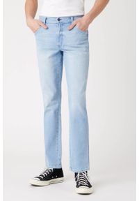 Wrangler - WRANGLER TEXAS SLIM MĘSKIE SPODNIE JEANSOWE CLEAR BLUE W12SZH280 112126539