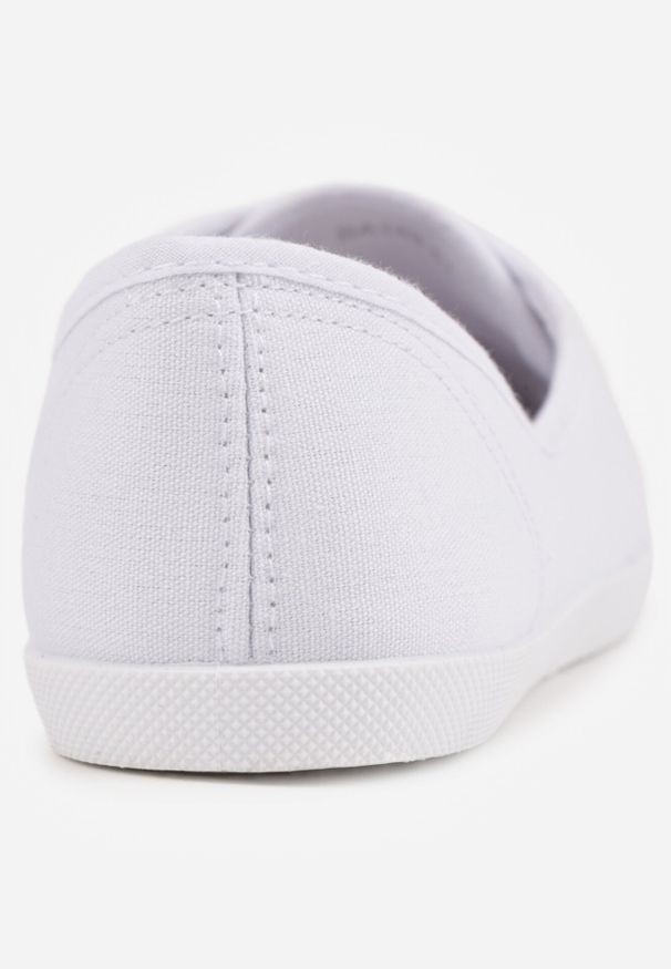 Born2be - Białe Tenisówki z Niską Cholewką i Ozdobnym Sznurowaniem Maelisa. Okazja: na co dzień. Wysokość cholewki: przed kostkę. Kolor: biały. Materiał: jeans. Szerokość cholewki: normalna. Styl: casual, klasyczny