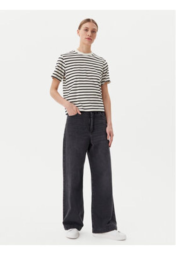 only - ONLY T-Shirt Livina 15272227 Beżowy Regular Fit. Kolor: beżowy. Materiał: bawełna