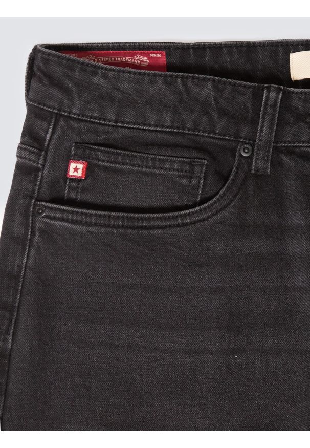 Big-Star - Jeansy męskie loose czarne Zack 912. Okazja: na co dzień. Stan: podwyższony. Kolor: czarny. Wzór: gładki. Styl: klasyczny, elegancki, casual