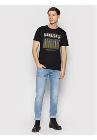 Jack & Jones - Jack&Jones T-Shirt Cyber 12200225 Czarny Regular Fit. Kolor: czarny. Materiał: bawełna