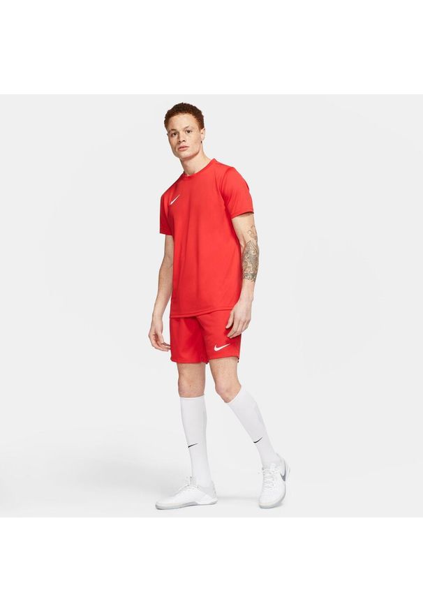 Spodnie piłkarskie męskie Nike Dry Park Iii. Kolor: czerwony. Długość: krótkie. Sport: piłka nożna