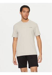 Calvin Klein T-Shirt Micro Logo K10K109894 Beżowy Regular Fit. Kolor: beżowy. Materiał: bawełna #1