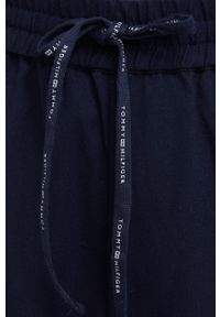 TOMMY HILFIGER - Tommy Hilfiger Spodnie damskie kolor granatowy fason cygaretki high waist. Stan: podwyższony. Kolor: niebieski #3
