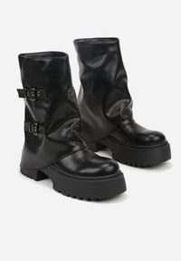 Born2be - Czarne Botki Biker VICES z Cholewką Imitującą Nogawkę z Klamrami Reiladia. Okazja: na co dzień. Zapięcie: klamry. Kolor: czarny. Materiał: jeans. Szerokość cholewki: normalna. Styl: casual #4