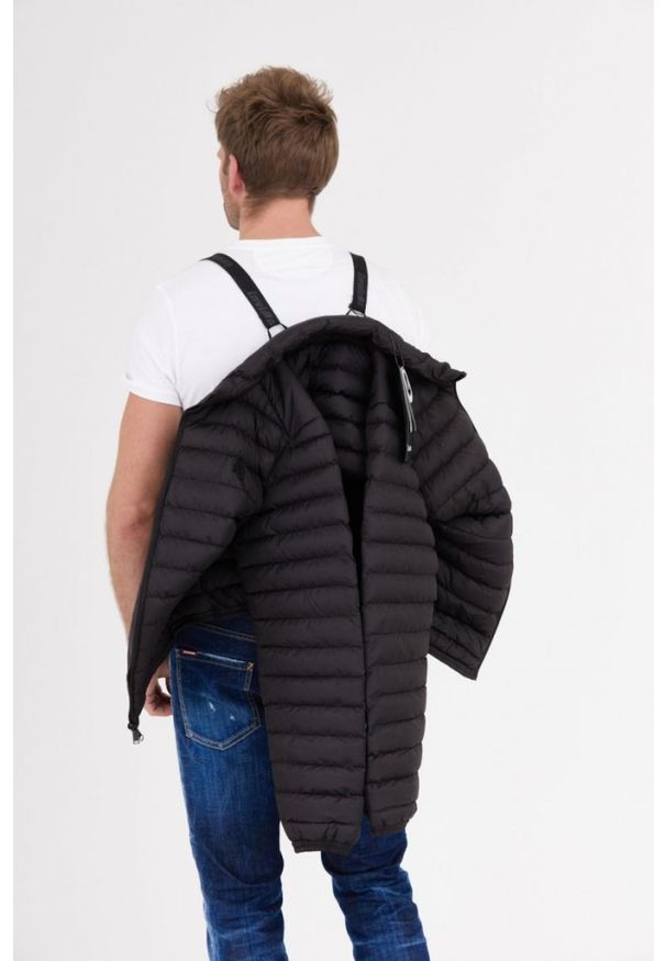 Invicta - INVICTA Czarna kurtka puchowa męska, Rozmiar 3XL. Kolor: czarny. Materiał: puch