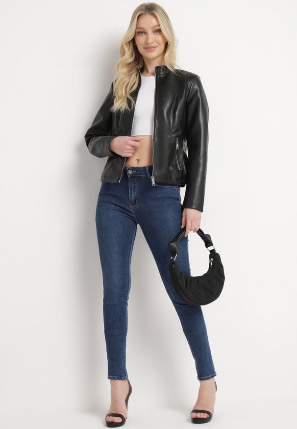 Born2be - Czarna Kurtka Ramoneska Ekoskóry z Kieszeniami na Suwaki Leobia. Kolor: czarny. Materiał: jeans. Długość rękawa: długi rękaw. Długość: długie. Styl: elegancki, rockowy