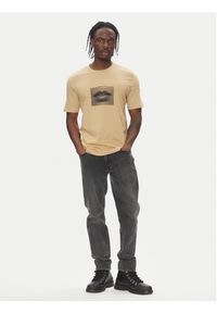 Hugo - HUGO T-Shirt Deterni 50544496 Beżowy Regular Fit. Kolor: beżowy. Materiał: bawełna #3
