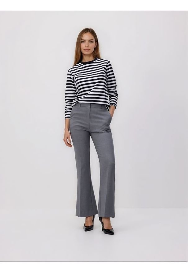 Reserved - Longsleeve z merceryzowanej bawełny - czarny. Kolor: czarny. Materiał: bawełna. Długość rękawa: długi rękaw