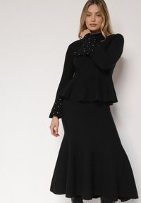 Born2be - Czarny Dzianinowy Komplet z Wiskozą Spódnica i Sweter z Baskinką i Cyrkoniami Neora. Kolor: czarny. Materiał: dzianina, wiskoza #5