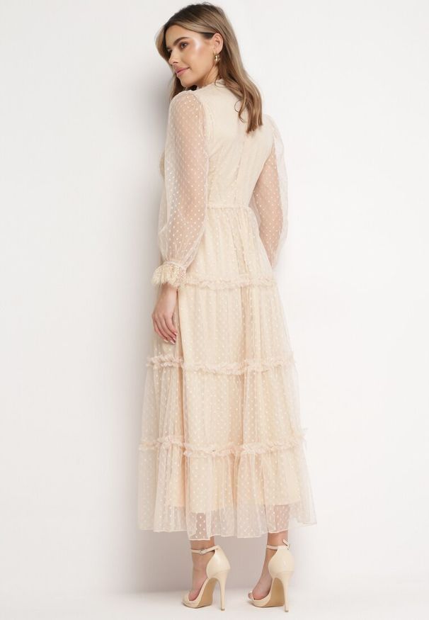 Born2be - Beżowa Rozkloszowana Sukienka Maxi z Przezroczystszego Tiulu Ozdobiona Koronką Lanessa. Kolor: beżowy. Materiał: tiul, koronka. Wzór: aplikacja, koronka. Długość: maxi